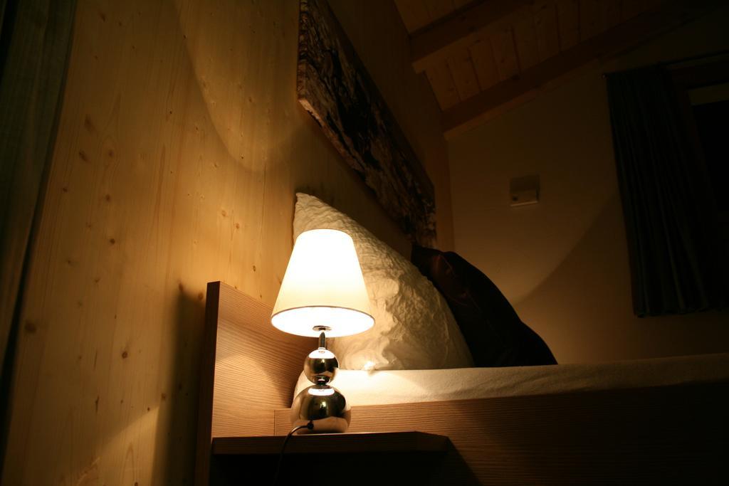 Hüttenhotel Husky Lodge Muotathal Zimmer foto